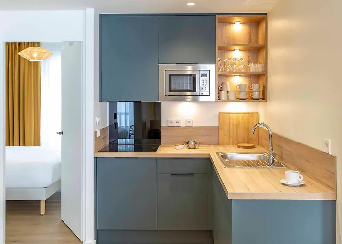 Aparthotel Kemaris 3*