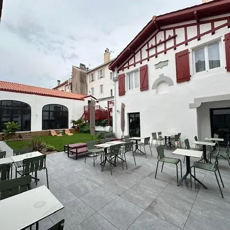 Kemaris Appart hôtel *