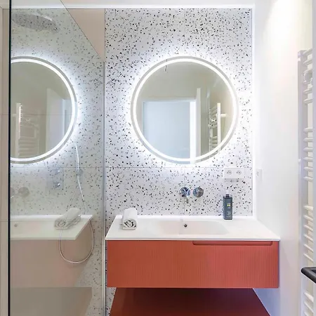 Kemaris Биарриц